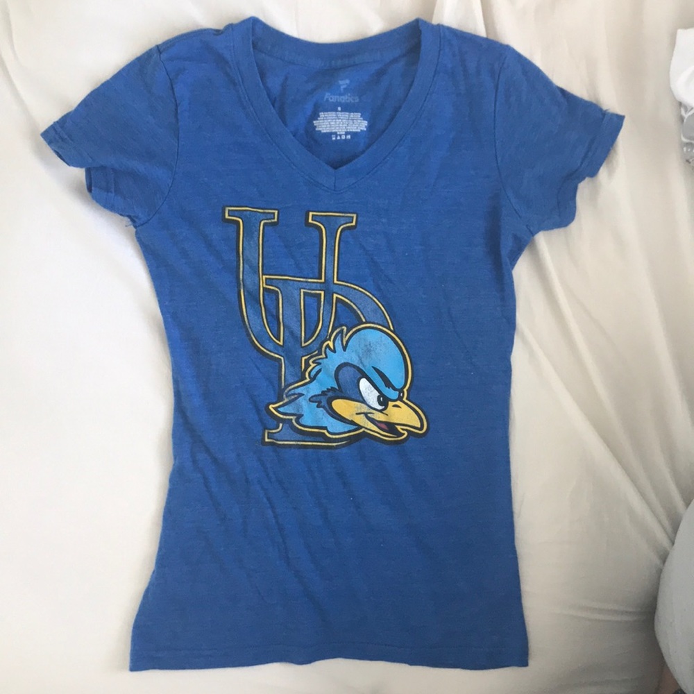 University of Delaware women’s tee shirt